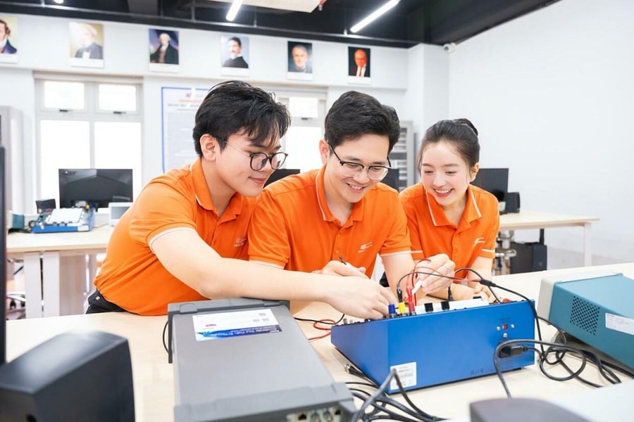 Trường ĐH FPT mở đăng ký học bổng tìm kiếm tài năng kỷ nguyên số