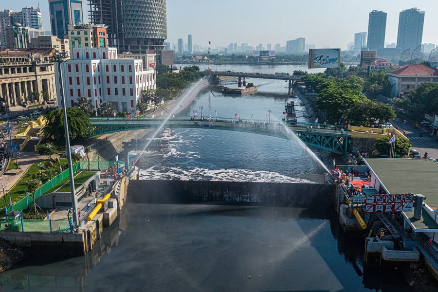 TP HCM vận hành cống hơn 400 tấn ở dự án chống ngập 10.000 tỷ đồng