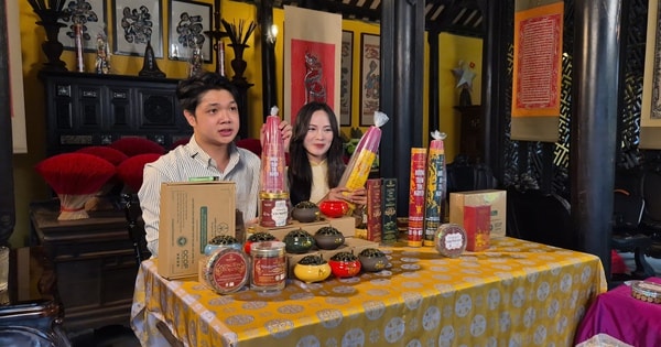 Nhộn nhịp "chốt đơn" nhang sạch, đào, nhất chi mai mùa Tết