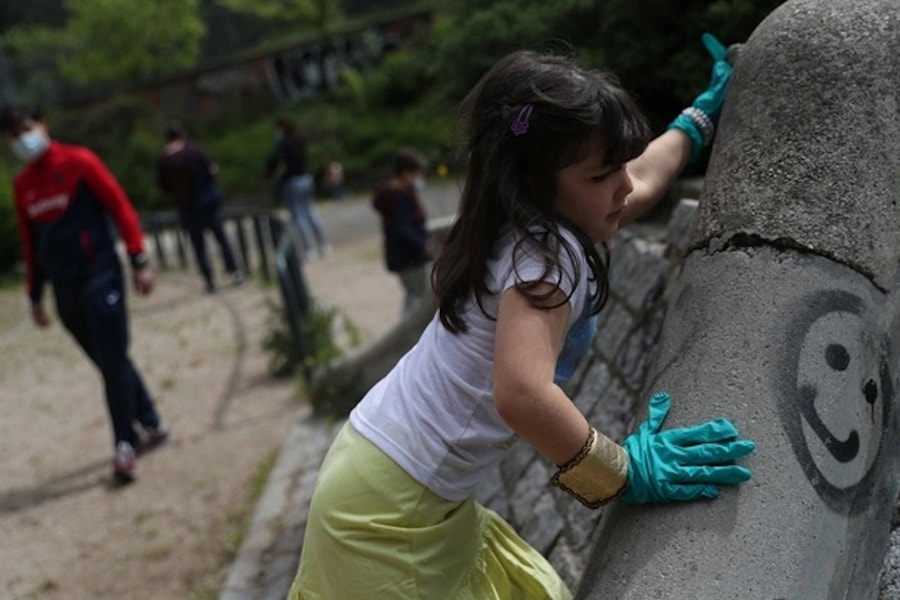 Tây Ban Nha cấm trẻ em dưới 16 tuổi truy cập mạng xã hội