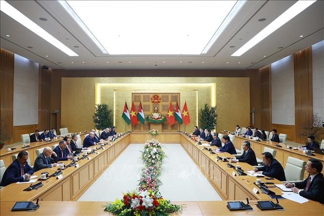 Thủ tướng Chính phủ hội kiến Chủ tịch Hạ viện Vương quốc Hashemite Jordan