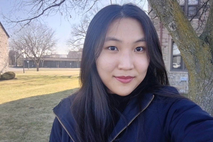 Nữ sinh dẫn đầu đợt tốt nghiệp sớm với điểm 3.99/4