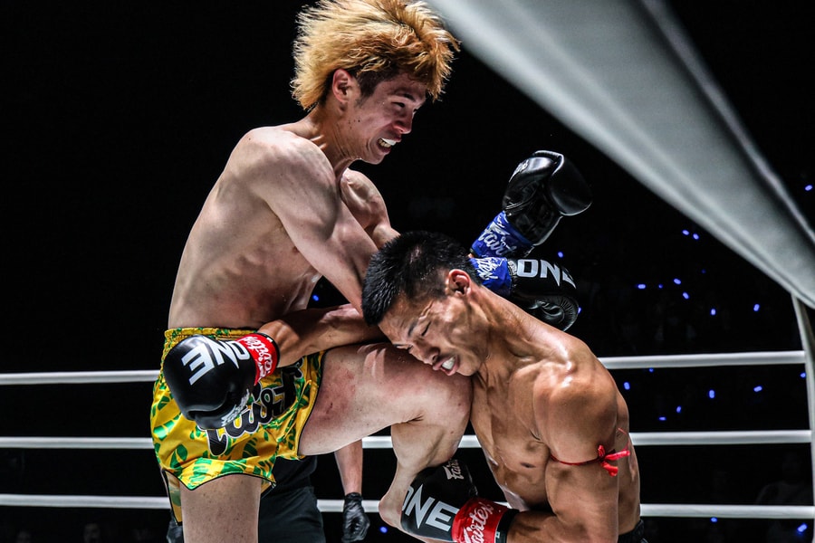 Cận cảnh 7 đòn gối giá 10.000 USD giúp cao thủ Nhật Bản hạ gục võ sĩ Thái Lan