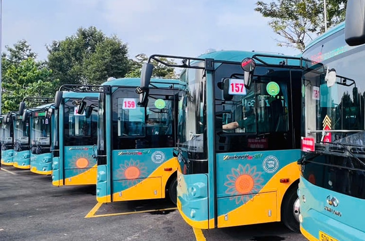 TP Hồ Chí Minh miễn phí vé đi xe buýt thứ 6 hàng tuần khi thanh toán số