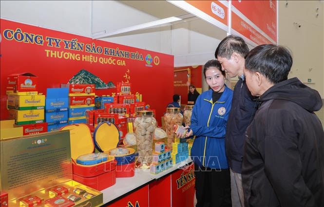 Hội chợ Mùa Xuân 2026: Thủ tướng yêu cầu tăng cường quảng bá sản phẩm, thương hiệu địa phương