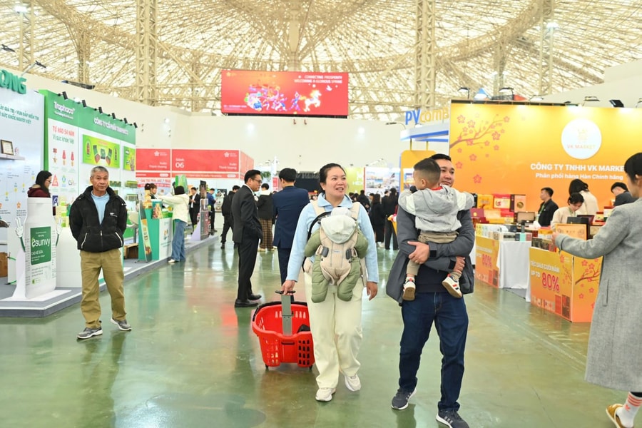 Hội chợ Mùa xuân: Người dân được gửi xe, mượn giỏ đựng hàng, xe kéo miễn phí