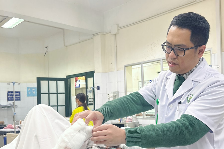 Người phụ nữ nguy kịch do chó cắn