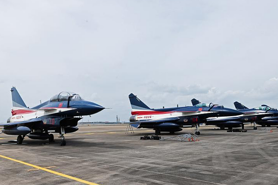 Trung Quốc phô diễn mẫu tiêm kích 'từng bắn hạ Rafale' ở Singapore