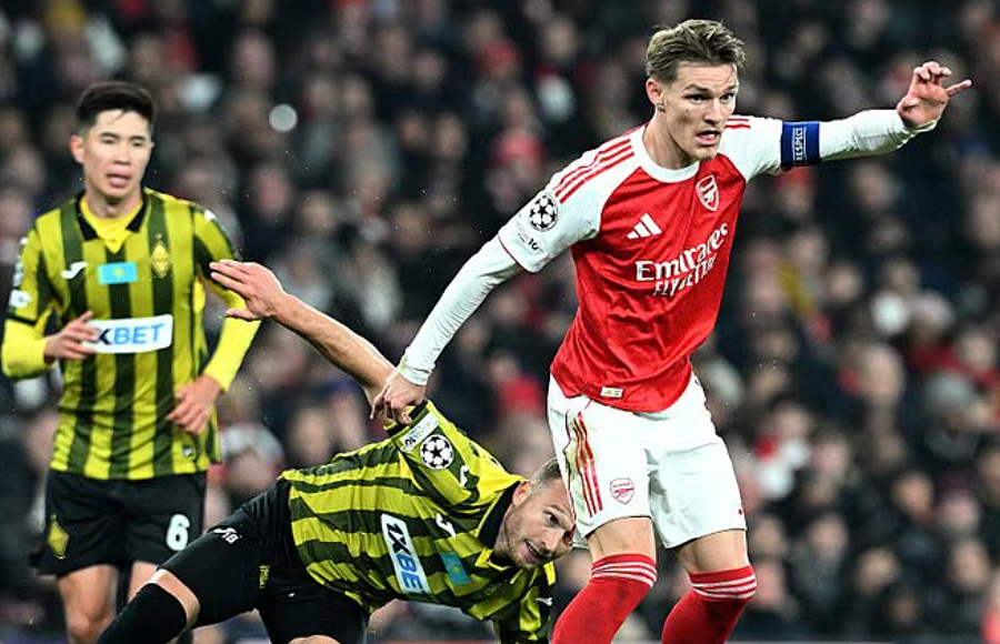 Odegaard: 'Arsenal bị tác động từ sự lo lắng của CĐV'