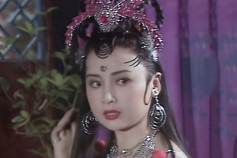 'Yêu tinh nhện' đẹp nhất Tây Du Ký: Từng học ngành Y, nay là 'bà trùm' phim ảnh