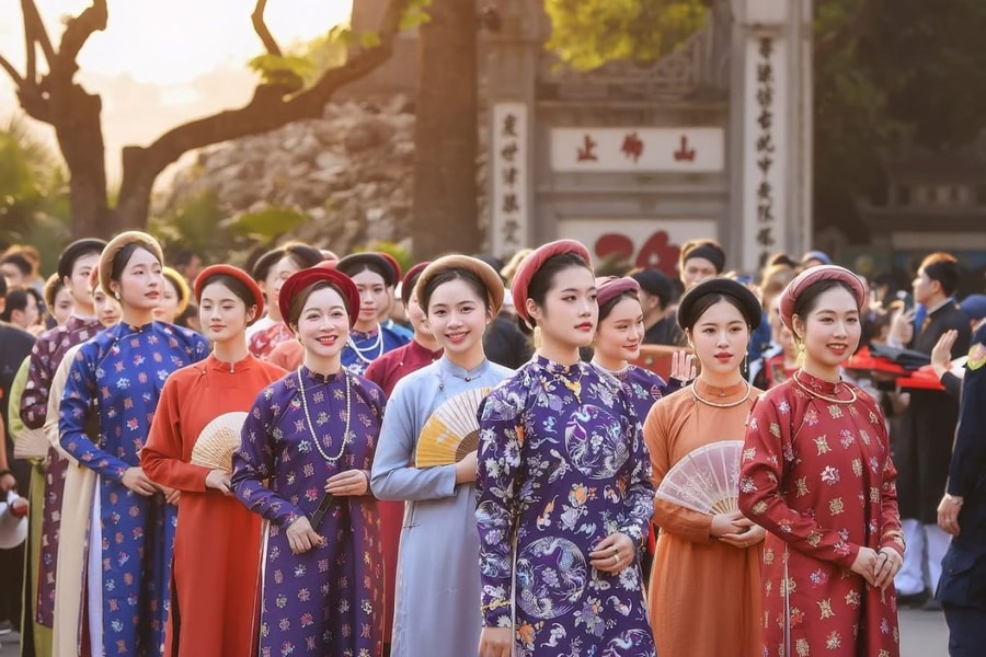 Cuối tuần trẩy hội Bách Hoa Bộ Hành, thẩm vị đặc sản Tết và mua sắm thả ga ở Hội chợ Mùa Xuân