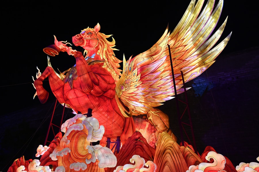 Linh vật ngựa ở các điểm đến nổi tiếng Trung Quốc