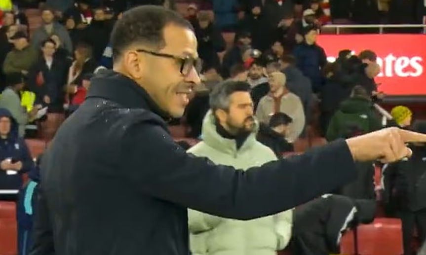 HLV Chelsea chỉ trích Arsenal phá vỡ phép lịch sự bóng đá