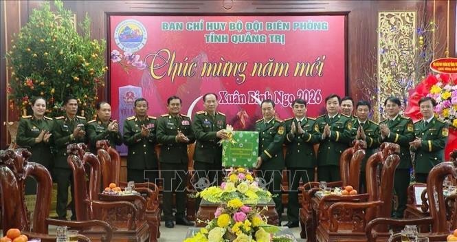 Thắm đượm nghĩa tình Việt Nam – Lào trong mùa Xuân mới