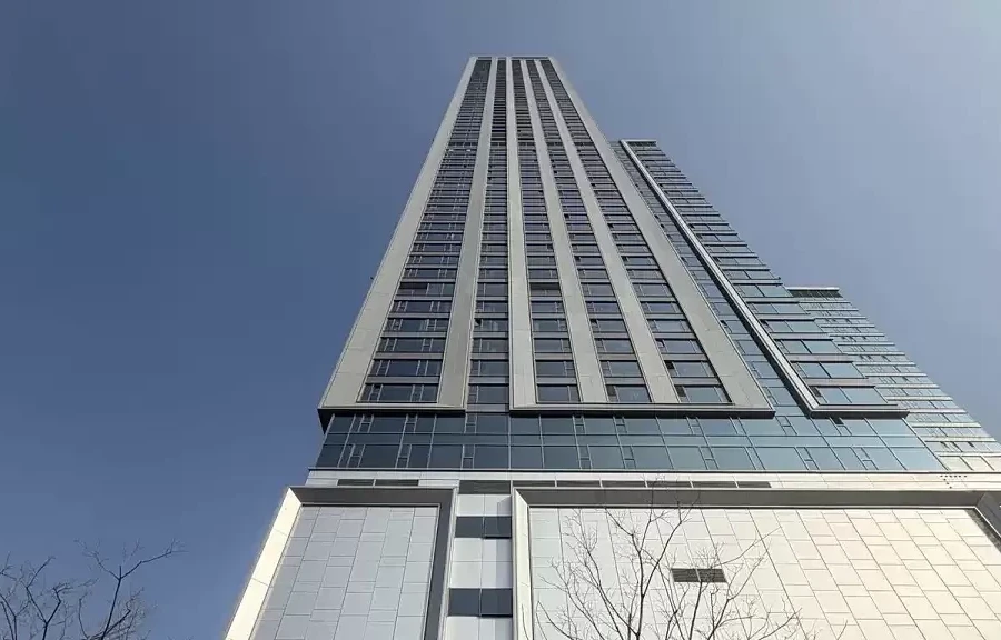 Bán tháo căn hộ vì ngày nào cũng phải đợi thang máy 20 phút