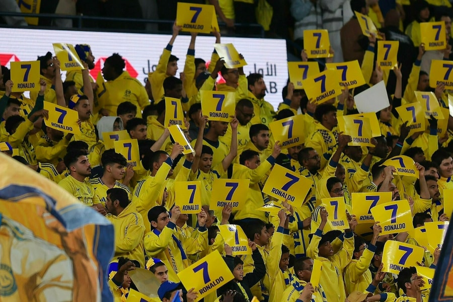 Ronaldo được CĐV Al Nassr tri ân