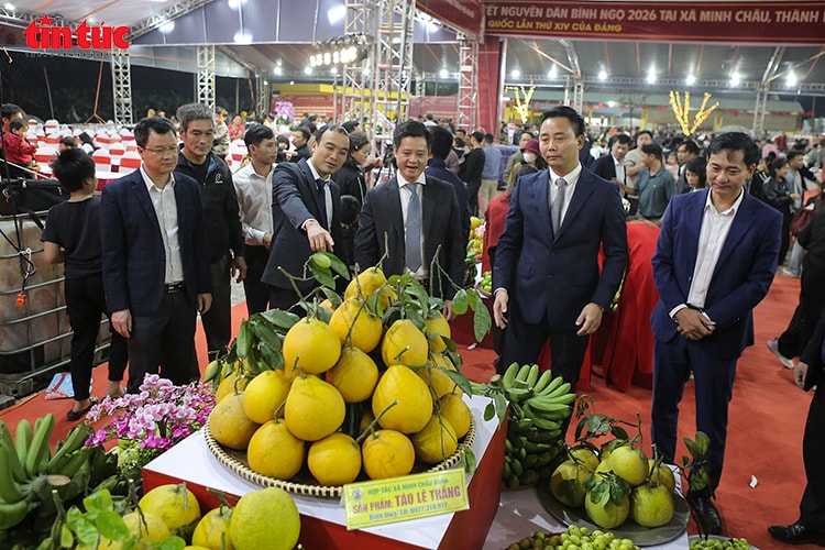 Không gian Xuân hội tụ đặc sản vùng miền tại Minh Châu