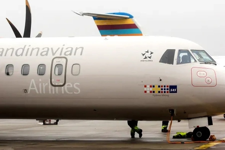 Bỉ: Phi công phanh gấp vì cất cánh nhầm đường lăn, hành khách "thót tim"