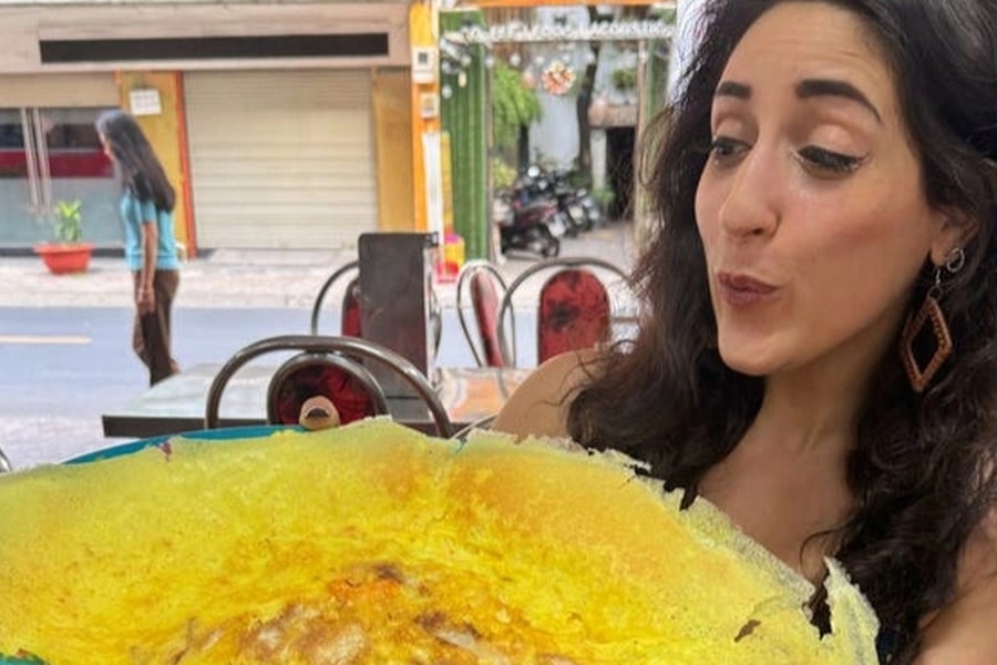 Khách Tây khen nức nở món ăn Việt, quay lại 3 lần trong năm