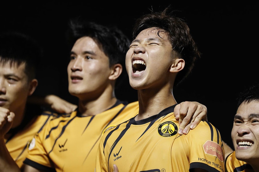 Tuyển thủ Lào giúp Thanh Hóa gieo sầu cho Công an TP HCM