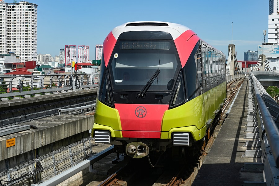 Metro Hà Nội tăng số chuyến trong giờ cao điểm