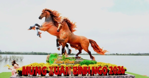 Ngắm loạt linh vật ngựa ở Quảng Trị do nghệ nhân Đinh Văn Tâm chế tác