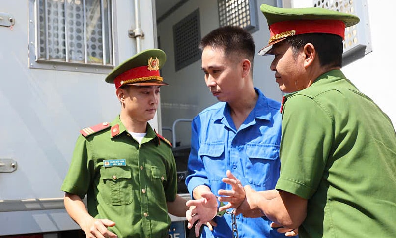 Kẻ thảm sát 3 người ở Đồng Nai từ chối luật sư bào chữa