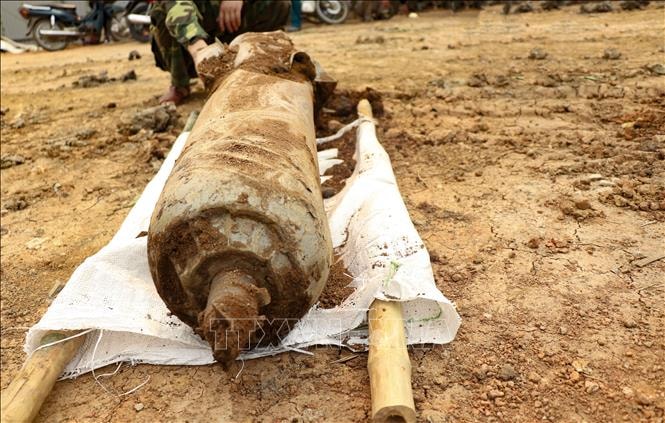 Hủy nổ thành công quả bom nặng 250kg còn sót lại sau chiến tranh