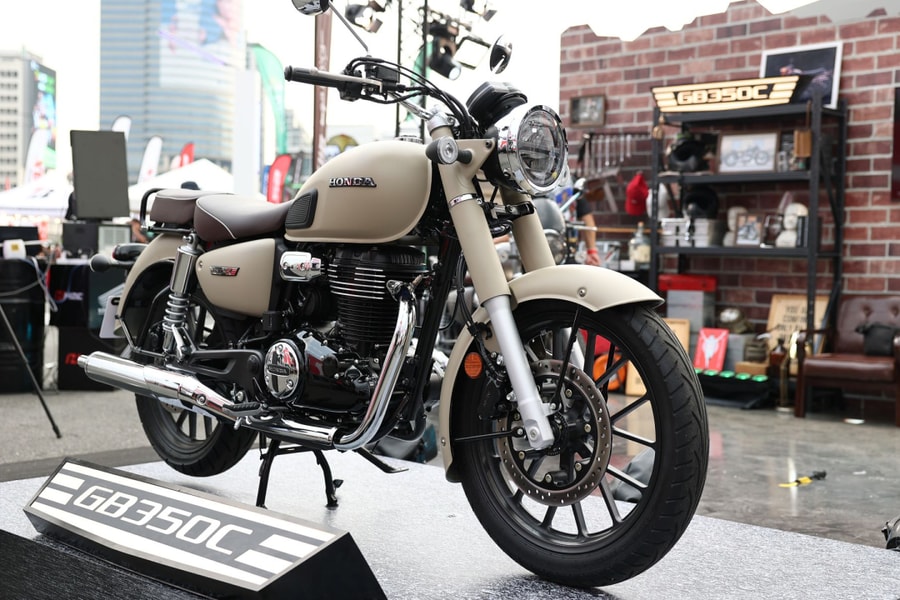 Honda GB350C - môtô cổ điển giá 5.000 USD