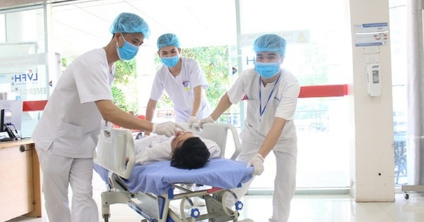 Bộ Y tế kiểm tra đột xuất việc trực cấp cứu, khám, chữa bệnh dịp Tết