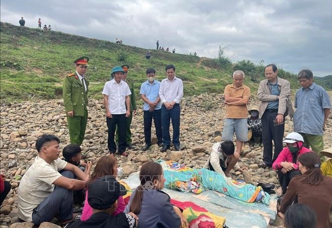 Hai học sinh bị đuối nước thương tâm trên sông Đakrông