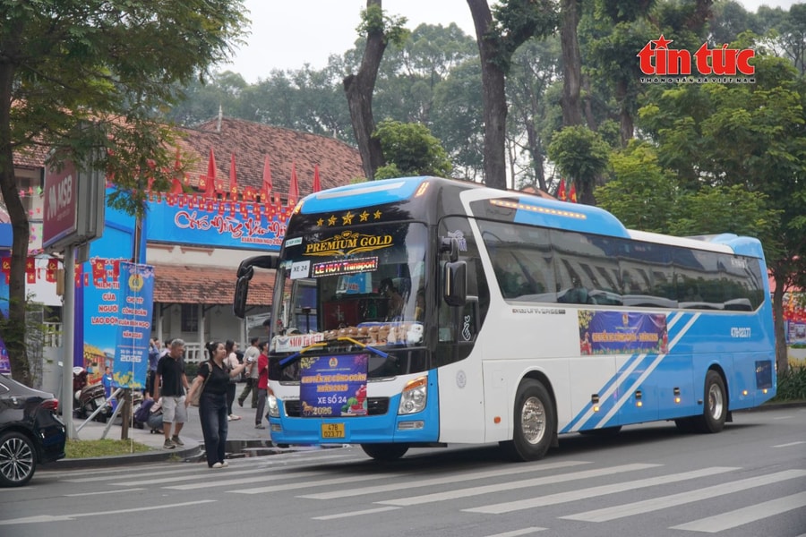 Chuyến xe mùa Xuân đưa người lao động về quê sum họp cùng gia đình