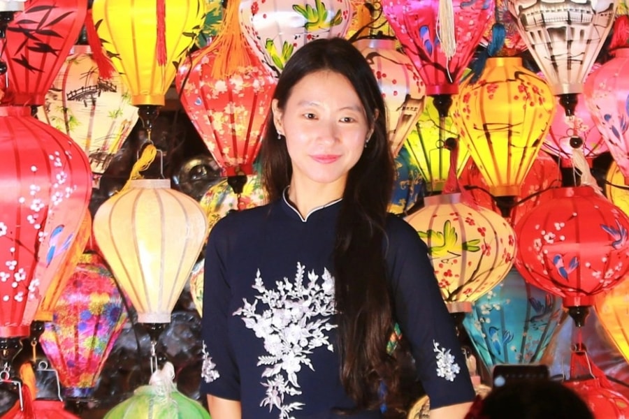 Tạm dừng phố đêm và bán vé tham quan Hội An trong Tết