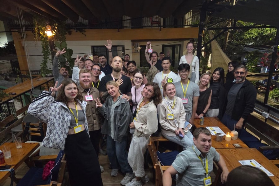 Tranh cãi chi phí tăng vì dân du mục số khắp thế giới đổ về Đà Nẵng