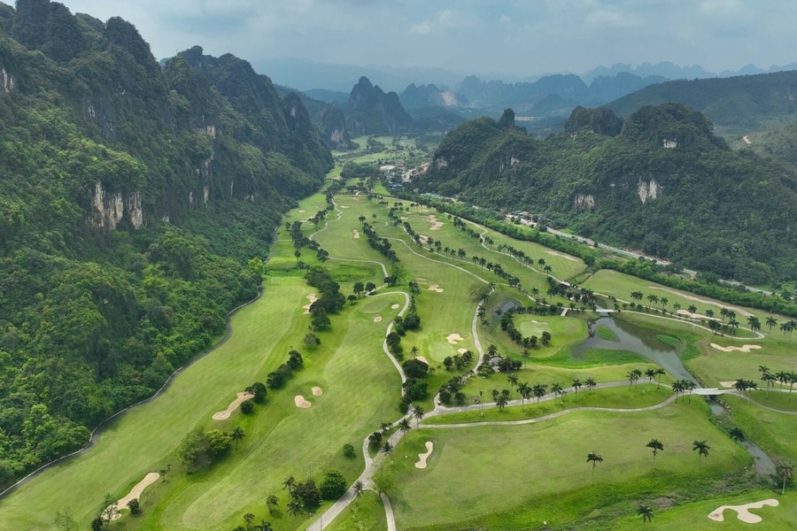 Phoenix CV Golf & Resort - tổ hợp đa tiện ích nghỉ dưỡng, giải trí