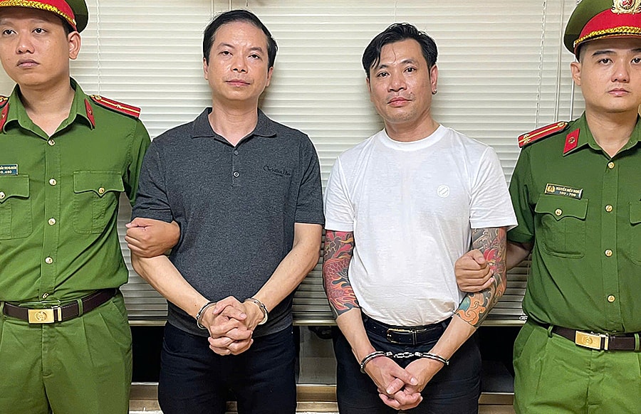 Tài xế xe Bentley bị bắt sau vụ đuổi đánh người ở TP HCM