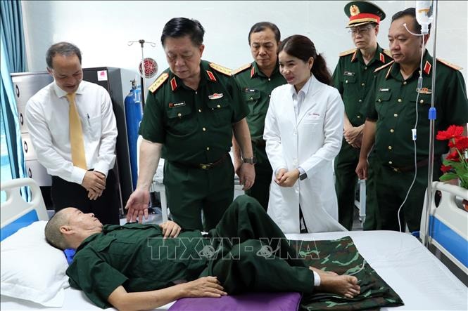 Đại tướng Nguyễn Trọng Nghĩa thăm, chúc Tết thương, bệnh binh