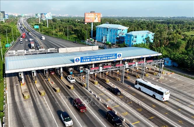 Phối hợp cung ứng xăng dầu trên cao tốc TP Hồ Chí Minh - Long Thành - Dầu Giây dịp Tết