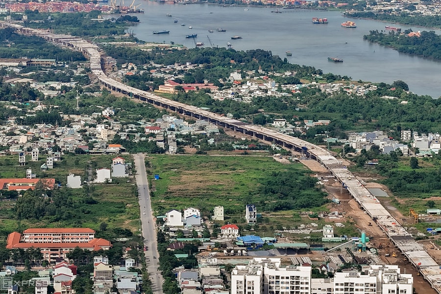 Một ngân hàng quốc doanh ngưng cho vay dự án bất động sản