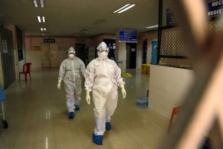 Nữ điều dưỡng Ấn Độ tử vong sau hơn một tháng nhiễm virus Nipah