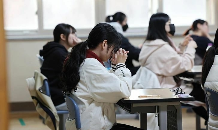 'Kiệt sức' vì ra đề thi đại học