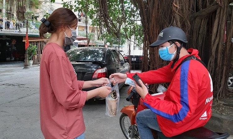 Trái đắng shipper giao đồ ăn 7 km kiếm được 20 nghìn đồng