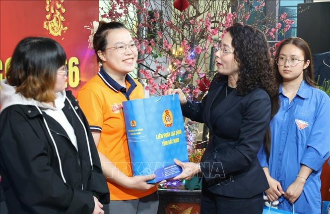 Ấm áp chương trình 'Tết không xa nhà - Xuân Bính Ngọ 2026'