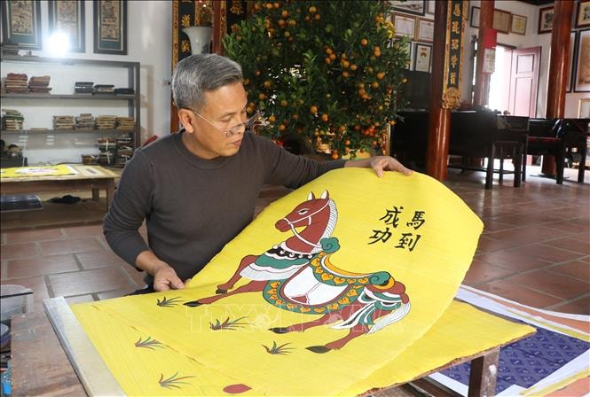 Tết Bính Ngọ cùng tìm hiểu ý nghĩa con ngựa trên tranh dân gian Đông Hồ