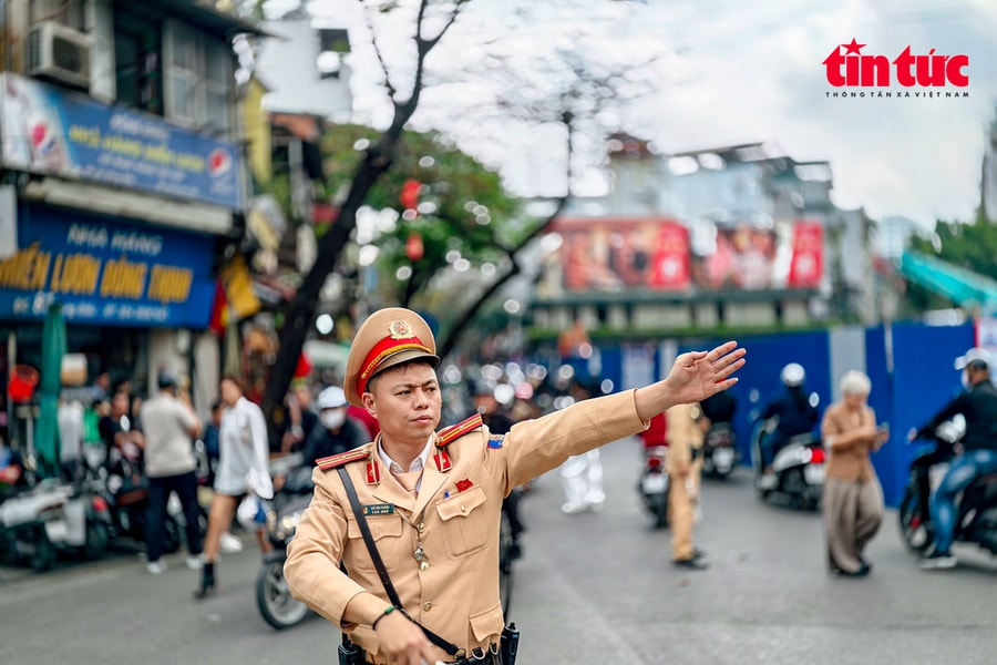 Bảo đảm giao thông phục vụ thi công dự án chống ngập lụt cho Hà Nội