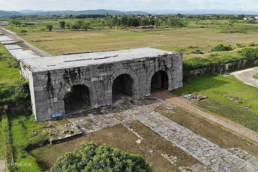 Các điểm du lịch và xe buýt miễn vé dịp Tết Bính Ngọ