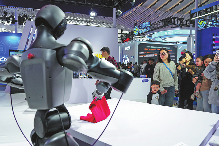 AI đang biến đổi lực lượng lao động Trung Quốc thế nào