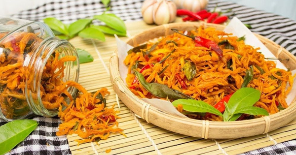 Mẹo hay làm khô gà xé cay đậm vị đón Tết, đã ăn là không thể ngừng