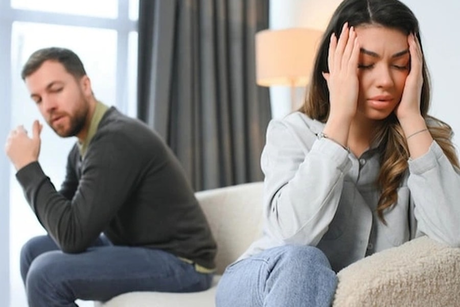 Vừa nhận tiền thưởng Tết, chồng tuyên bố một câu khiến tôi nổi giận