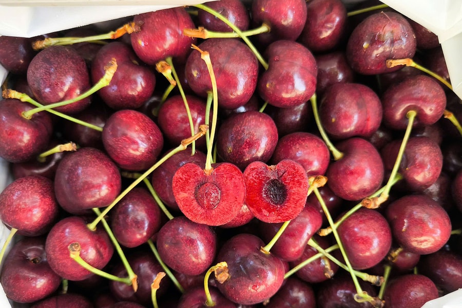 Cherry Australia tăng giá mạnh cận Tết